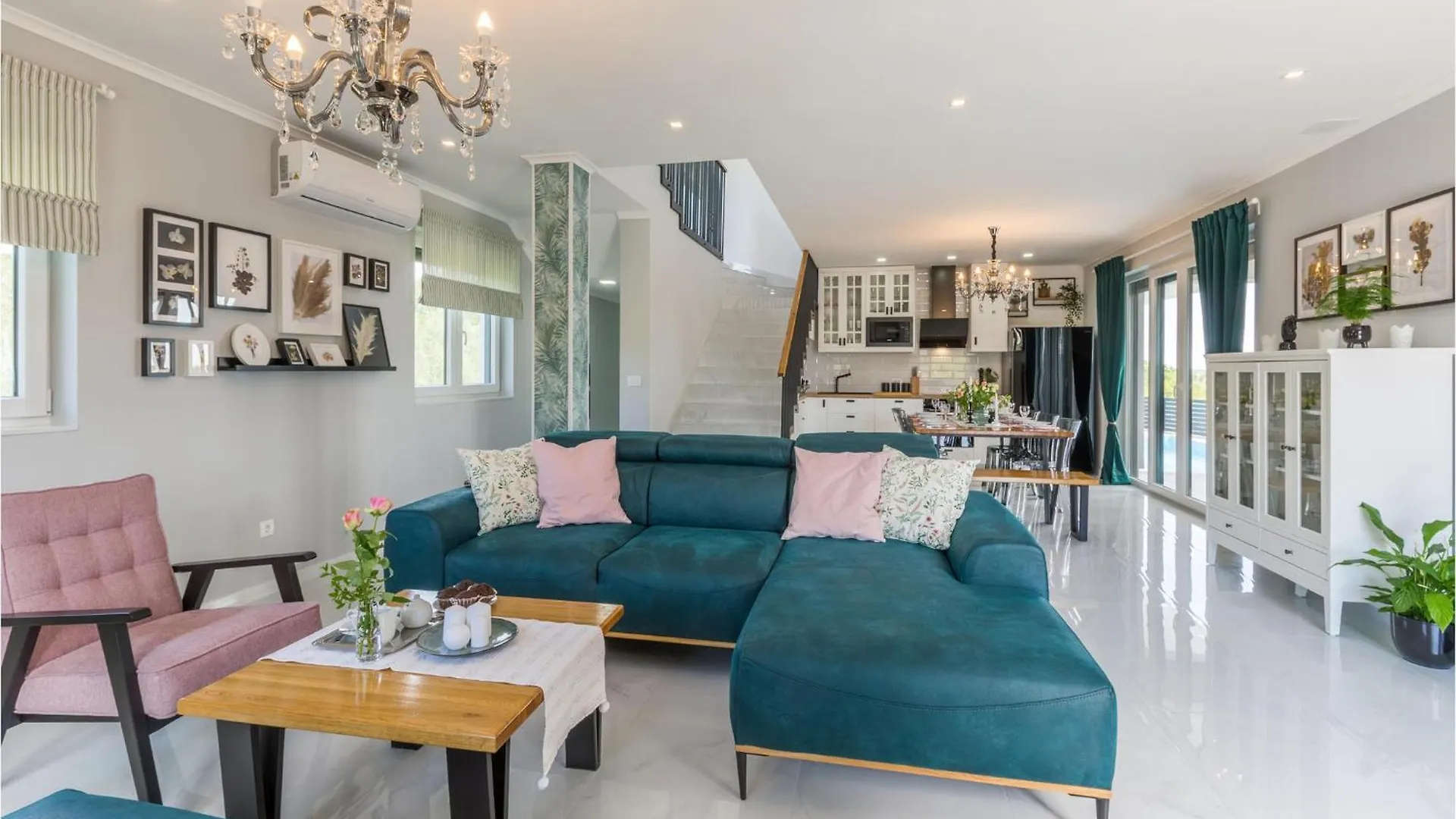 3 Bedroom Cozy Home In Pula 0*,